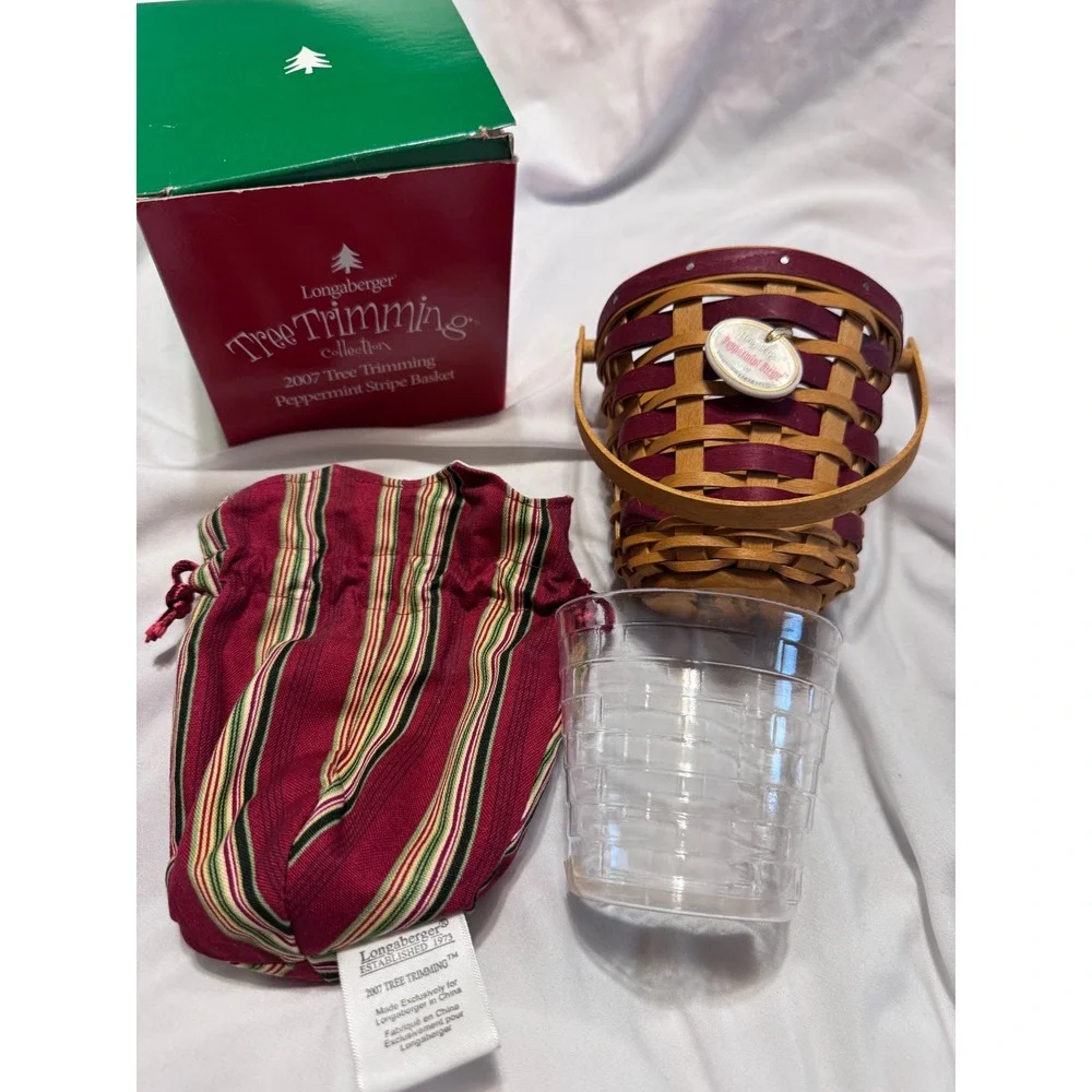 Longaberger Retired 2007 Tree Trimming Peppermint Stripe Basket box Liner Liner